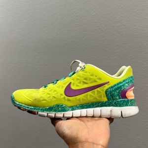 Nike Free fit 2. Size 6. Gently used